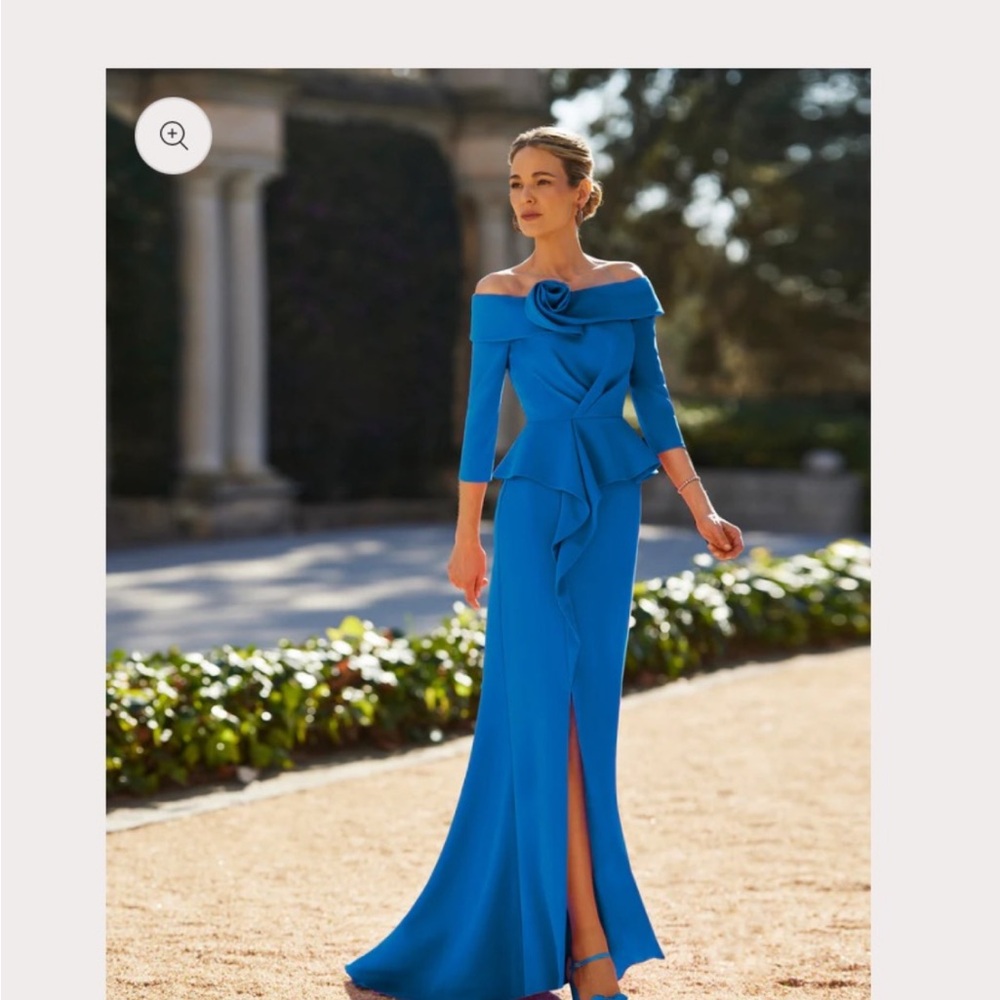Couture Club Crepe Gown, Cobalt Blue.  8G103CRP0051040.  UK 12, US 8.  Brand new